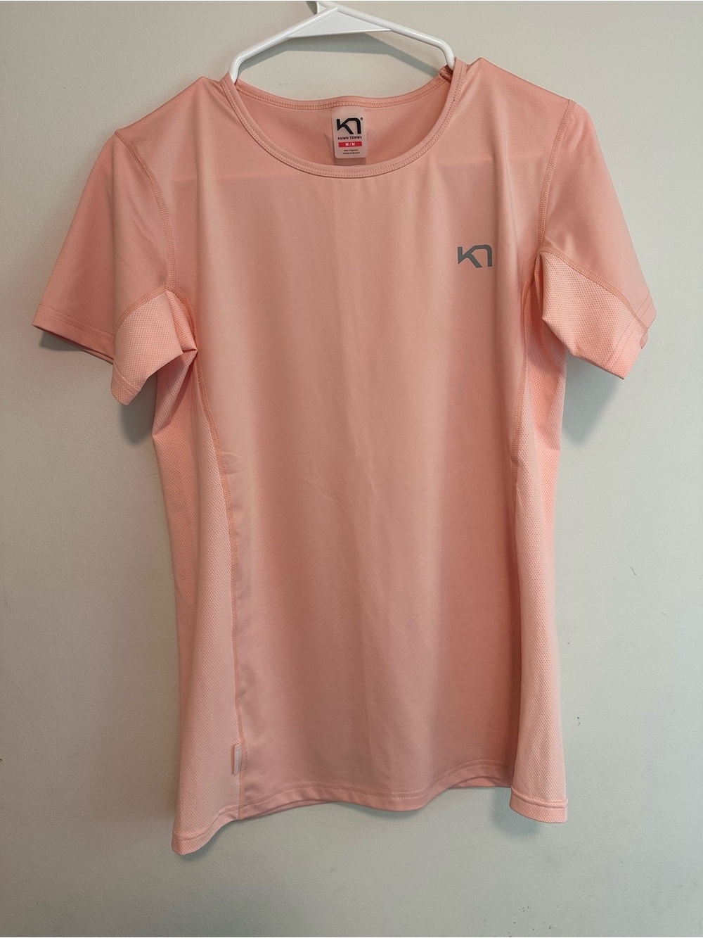 Kari Traa Short Sleeve Performance Tee in Light Peach